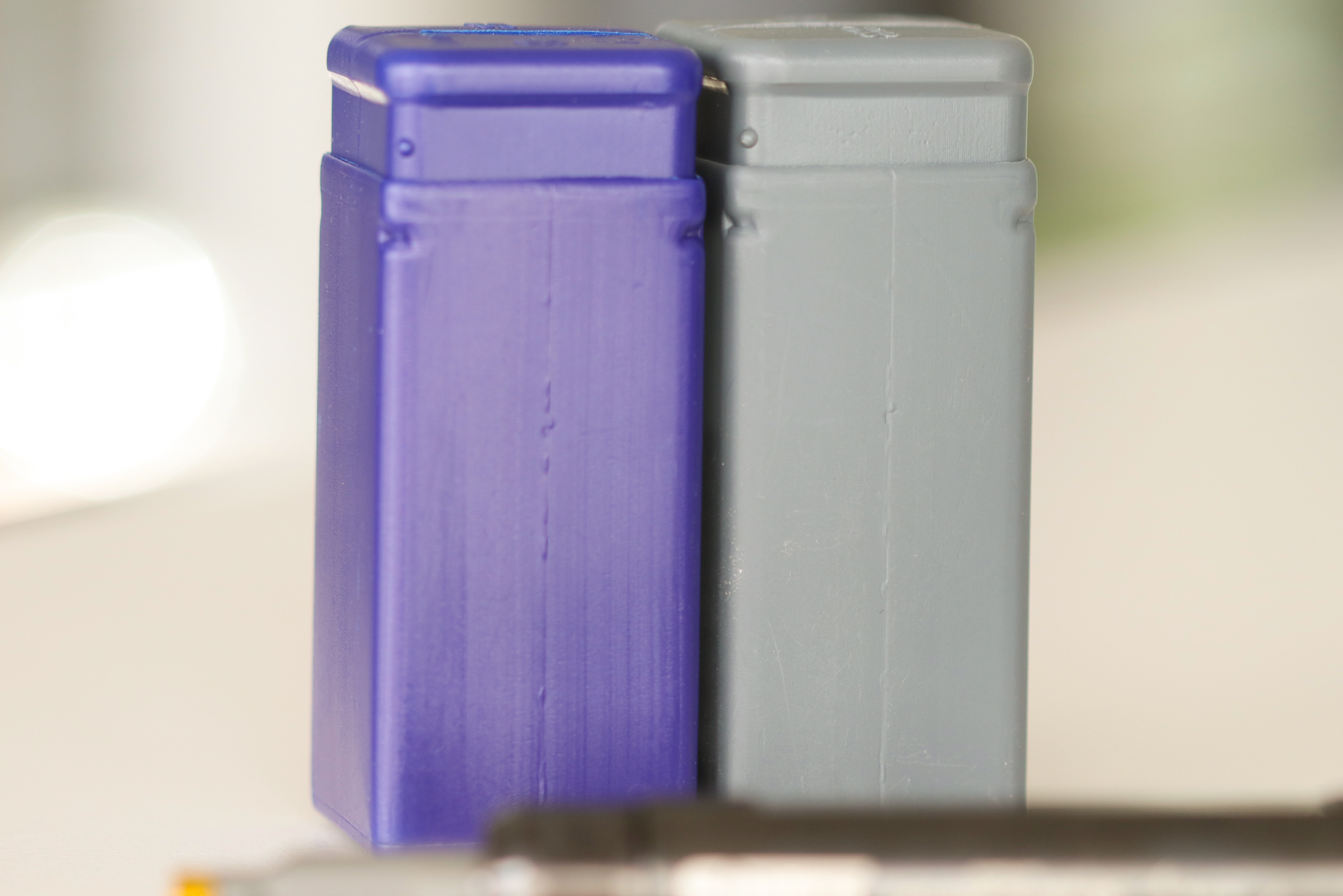 SIMTEK Verpackungen sind nun grau